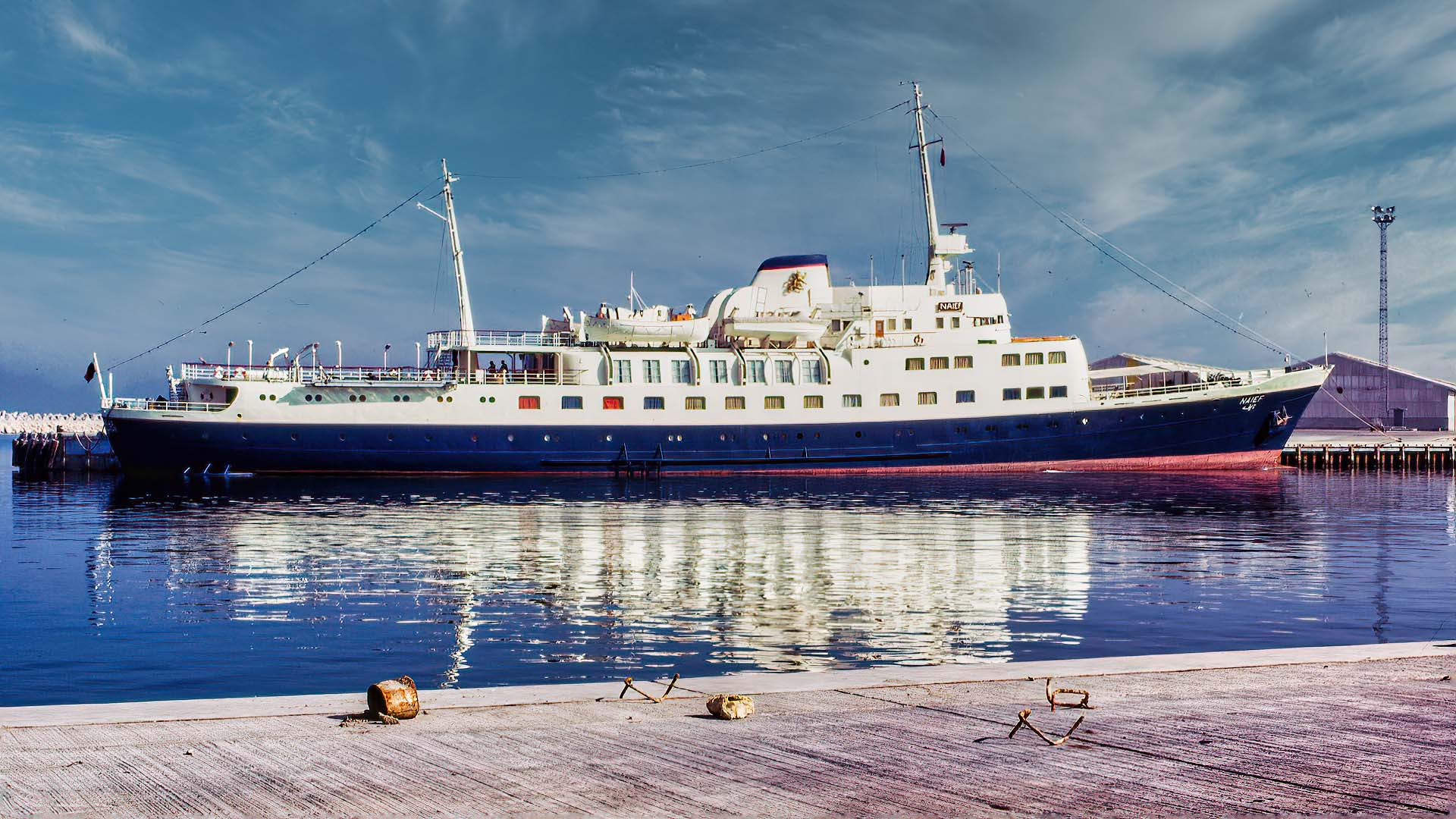 sheik of qatar yacht